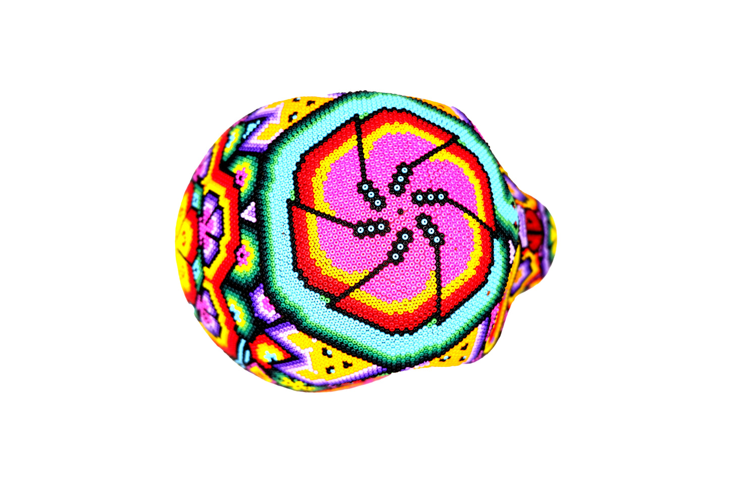 Czaszka meksykańska ozdobiona koralikami