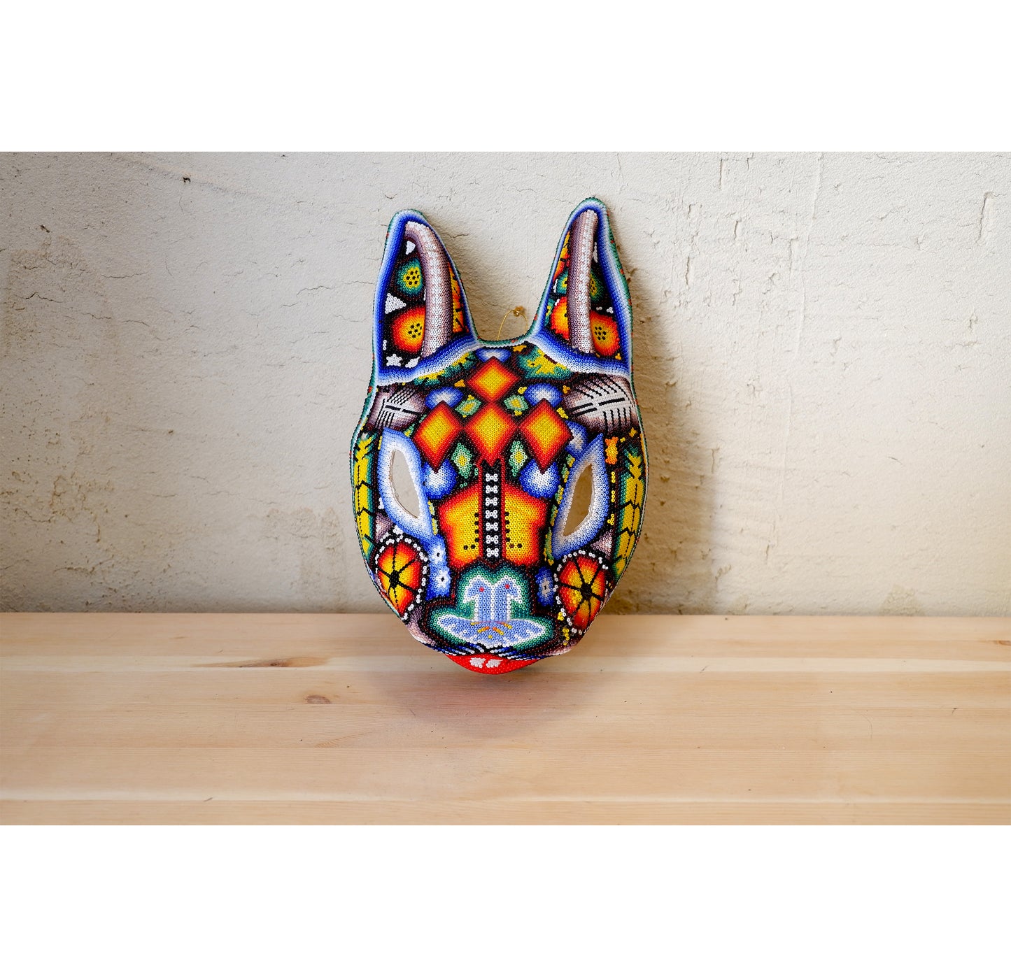 Maska koralikowa Wixaritari (Huichol)