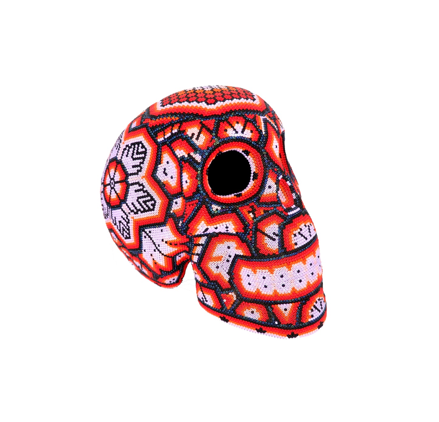 Czaszka meksykańska ozdobiona koralikami