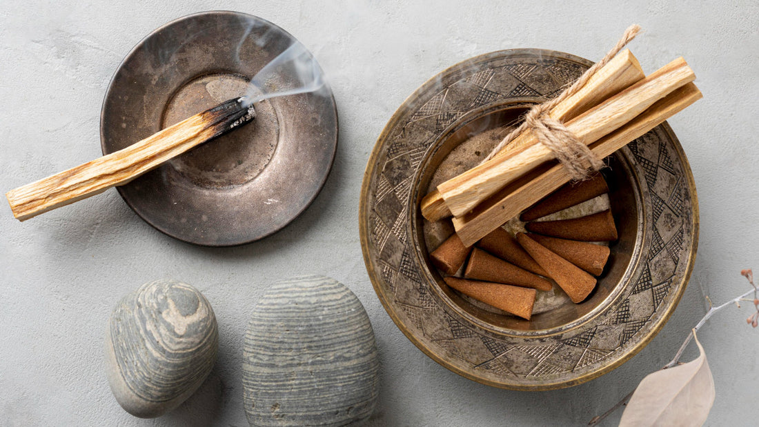 Palo Santo: Co to jest i jak używać „świętego drzewa” w zgodzie z naturą?